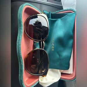 Gucci Women sunglasses